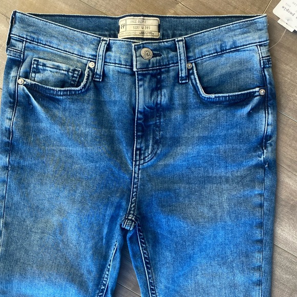 Free People High Rise Turquoise Busted Out Knee Skinny Jean Size 28 Short - Picture 7 of 9